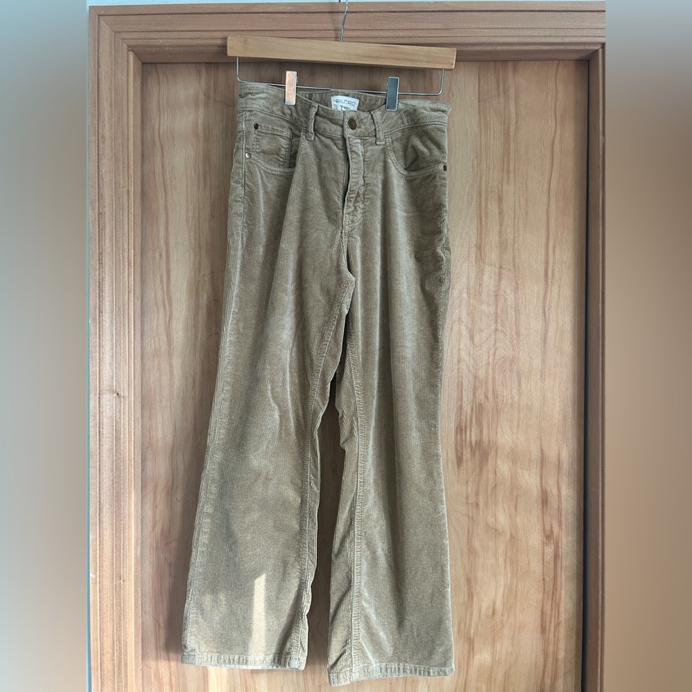 EUC 30 Pilcro The YAYA Corduroy Jeans